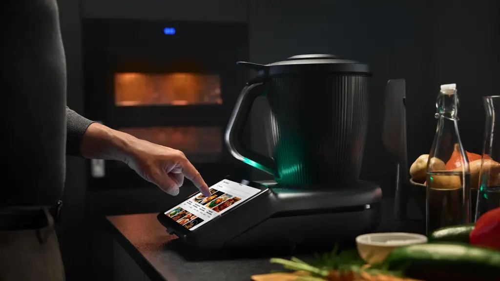 Human-machine interface for Thermomix® TM7 - Spyrosoft