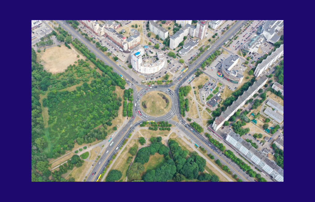 Closing the geometry gap in building footprint extraction - our first look at HiSup