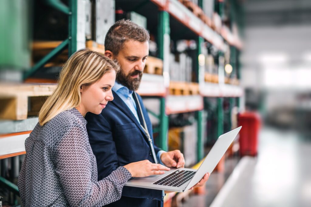 Seals people working on a B2B platform in the stockroom. Choosing a B2B ecommerce platform for strategic business growth